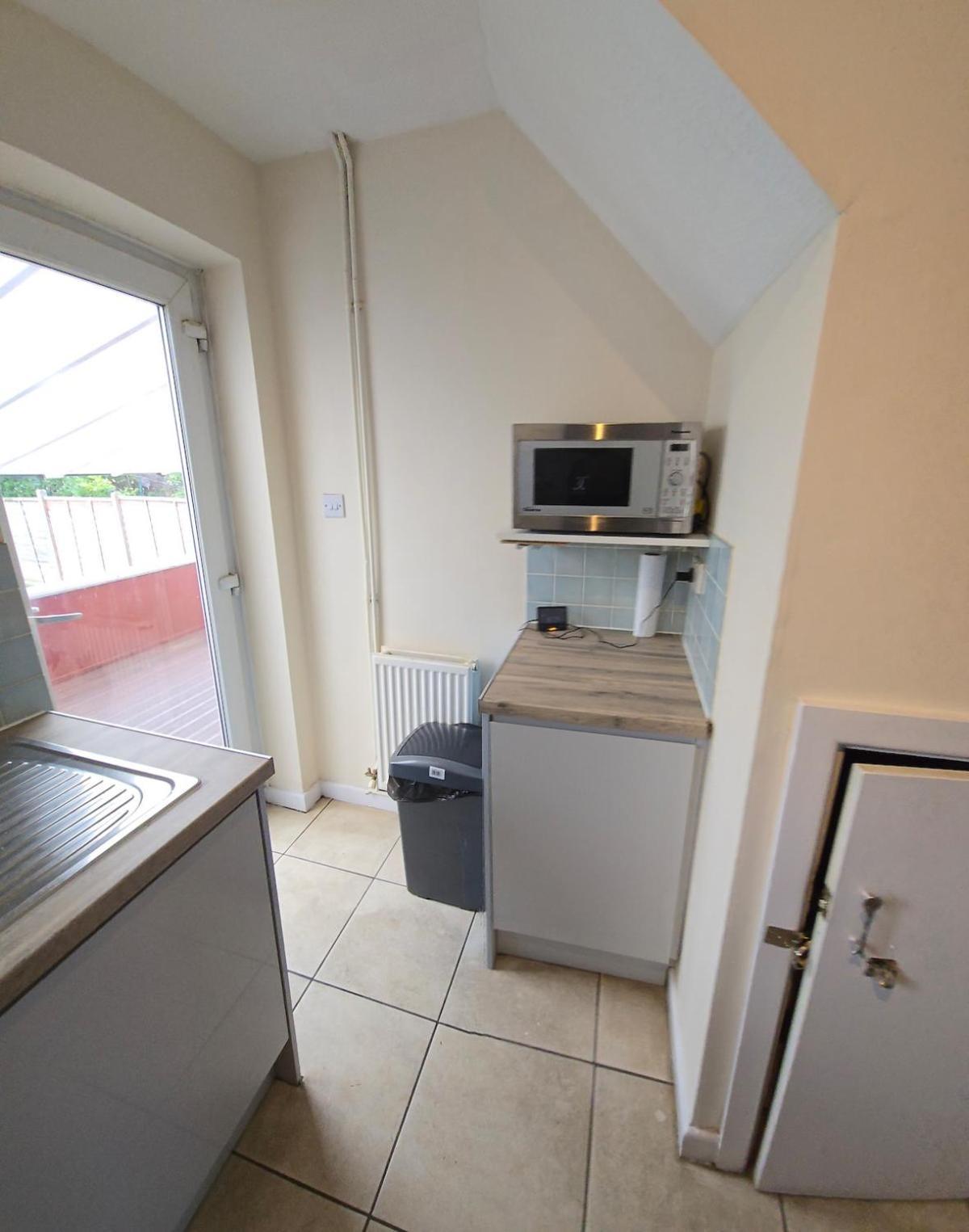 Villa Spacious 2-bedroom House With Large Garden & Free Parking - Perfect For Contractors & Families